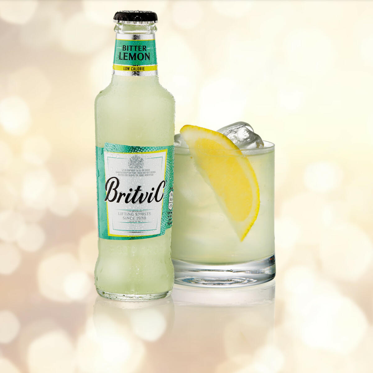 ¡Descubre el refrescante sabor de Gin Limón con Britvic Tónica de limón!